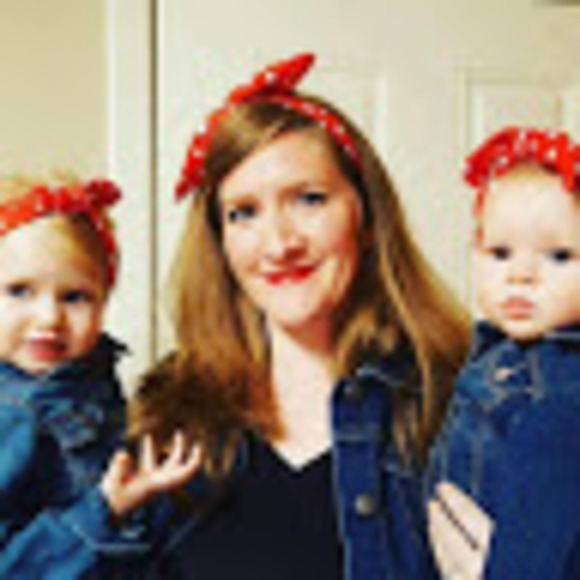 Meet your Posher, Jenée - Picture 1 of 1